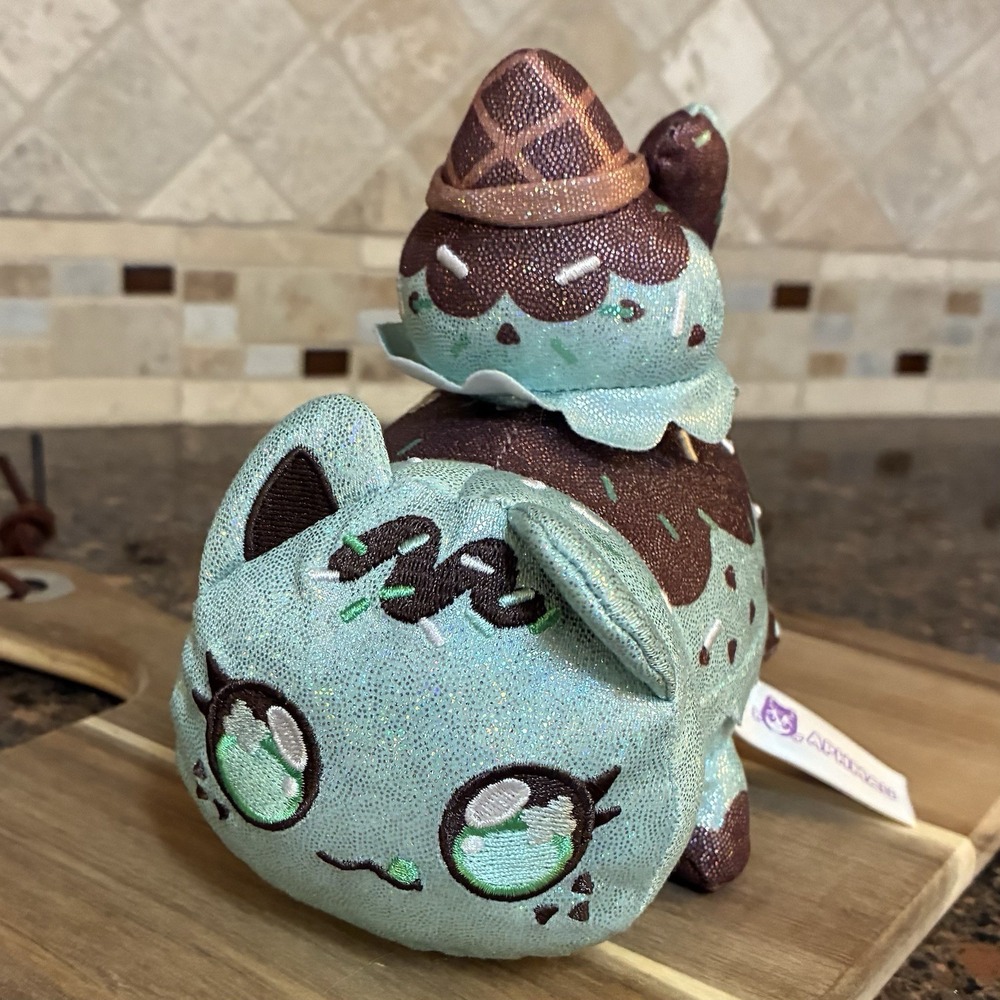 Aphmau MeeMeows Mint Chocolate Chip Ice Cream Cat 6" Plush Mystery